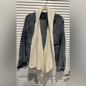 Abercrombie & Fitch jean jacket with built in knit scarf